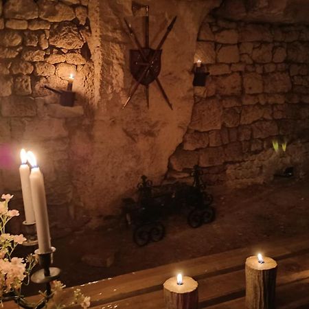 Meuble De Tourisme Petit Chail Saint Savinien Eksteriør billede